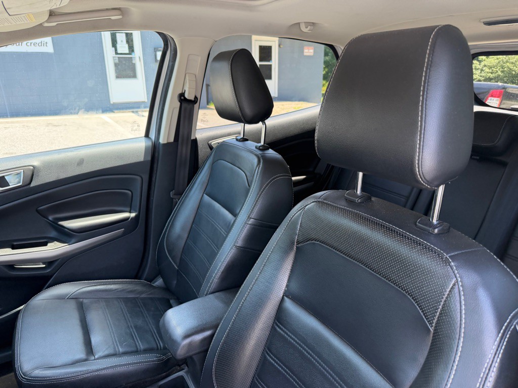 2019 Ford Econoline Image 26