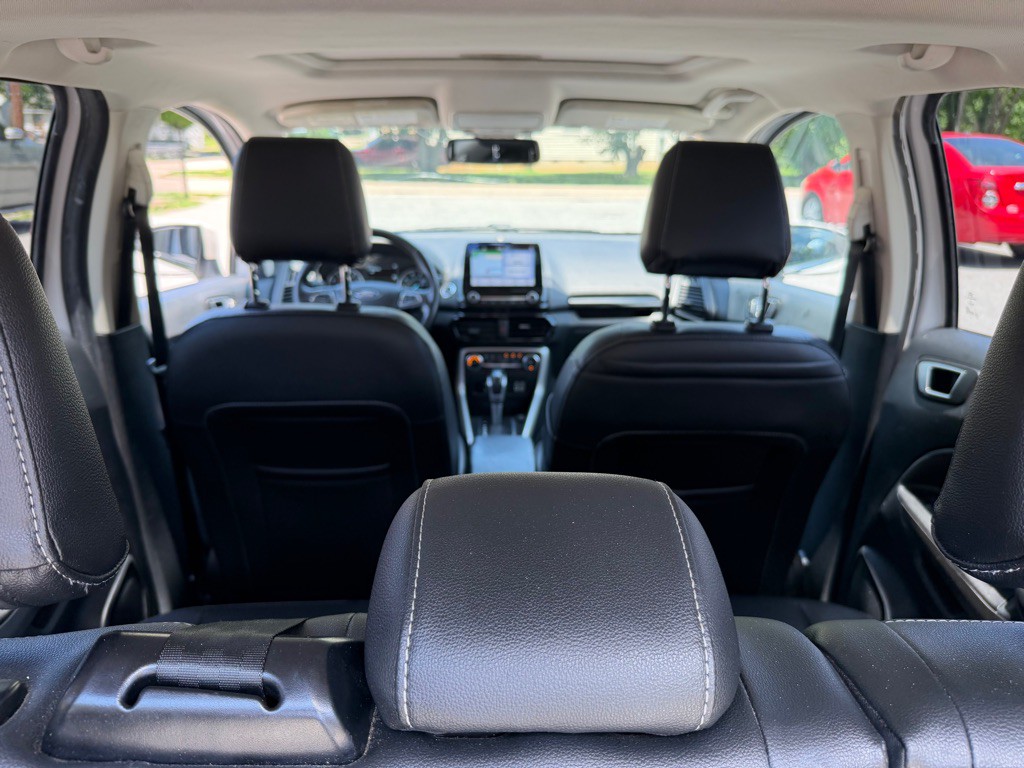 2019 Ford Econoline Image 37