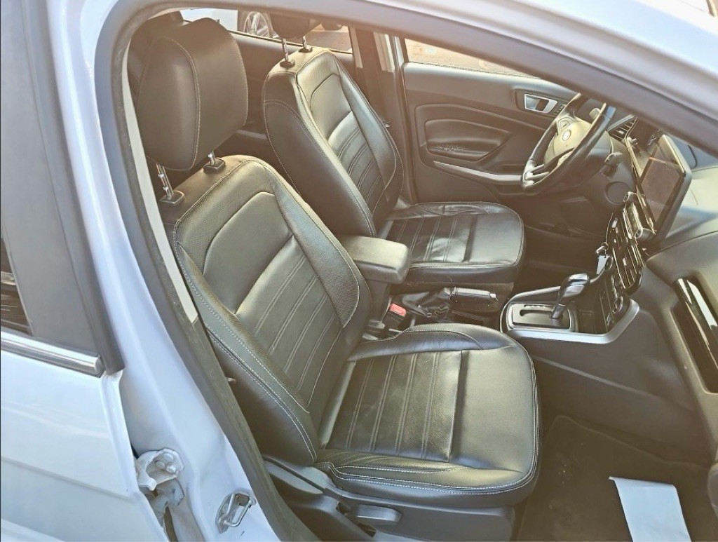 2019 Ford Econoline Image 54
