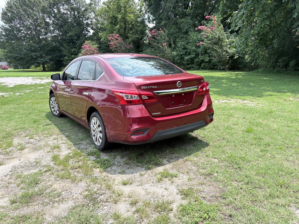 2016 Nissan Sentra Image 7