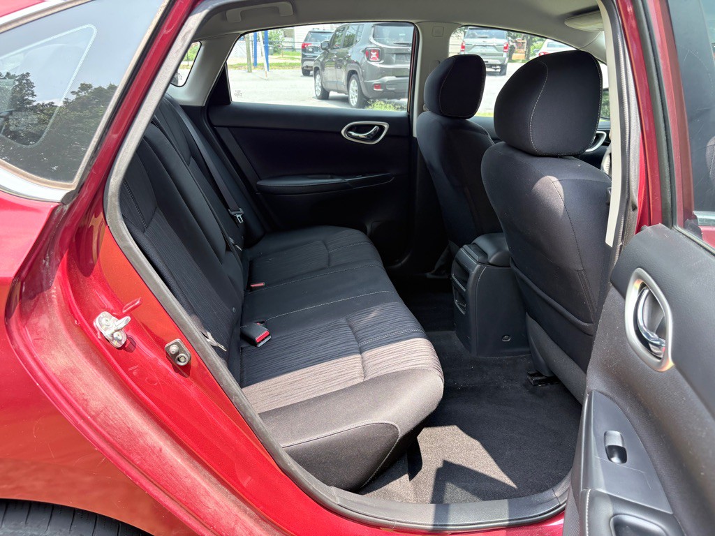 2016 Nissan Sentra Image 27