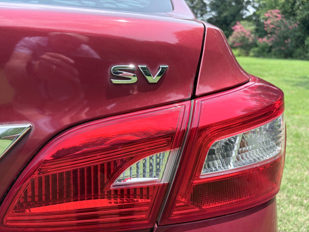 2016 Nissan Sentra Image 41