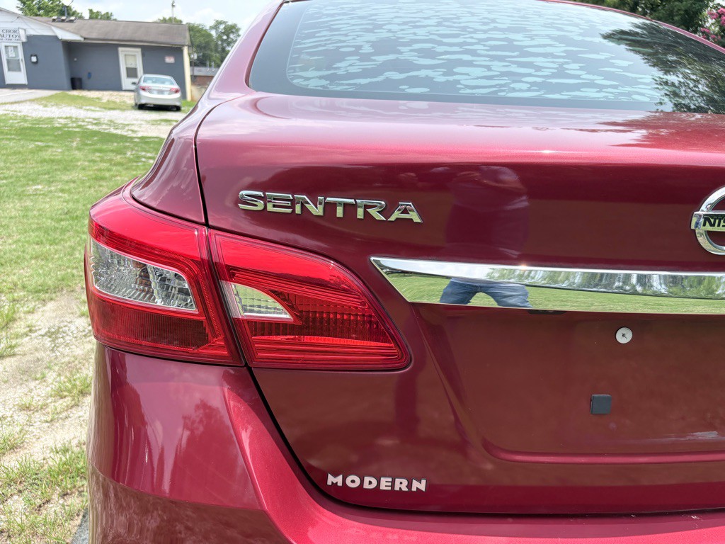 2016 Nissan Sentra Image 43