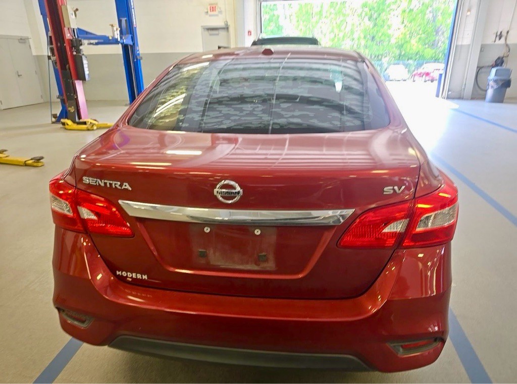 2016 Nissan Sentra Image 52