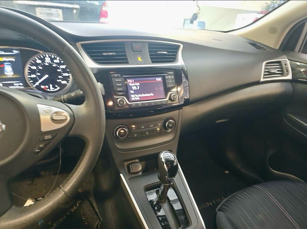 2016 Nissan Sentra Image 55