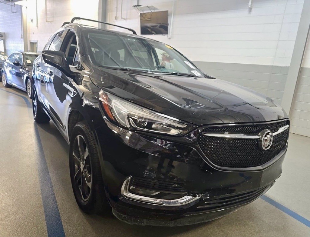 2020 Buick Enclave Image 2