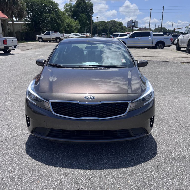 2018 Kia Forte Image 2
