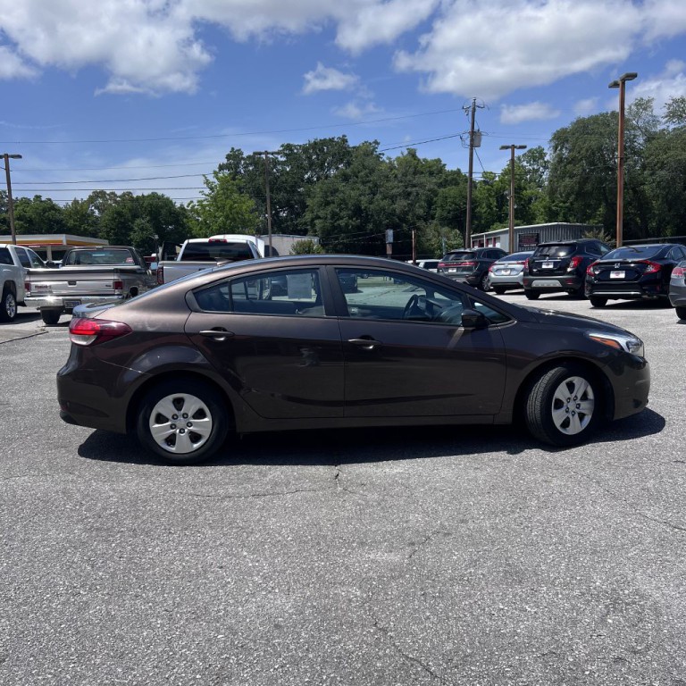 2018 Kia Forte Image 3