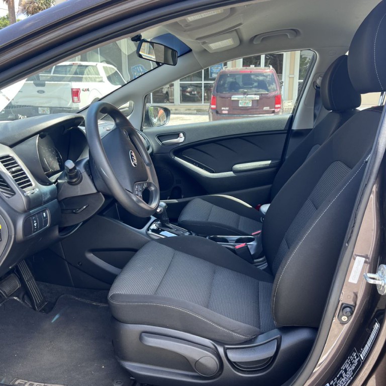 2018 Kia Forte Image 5