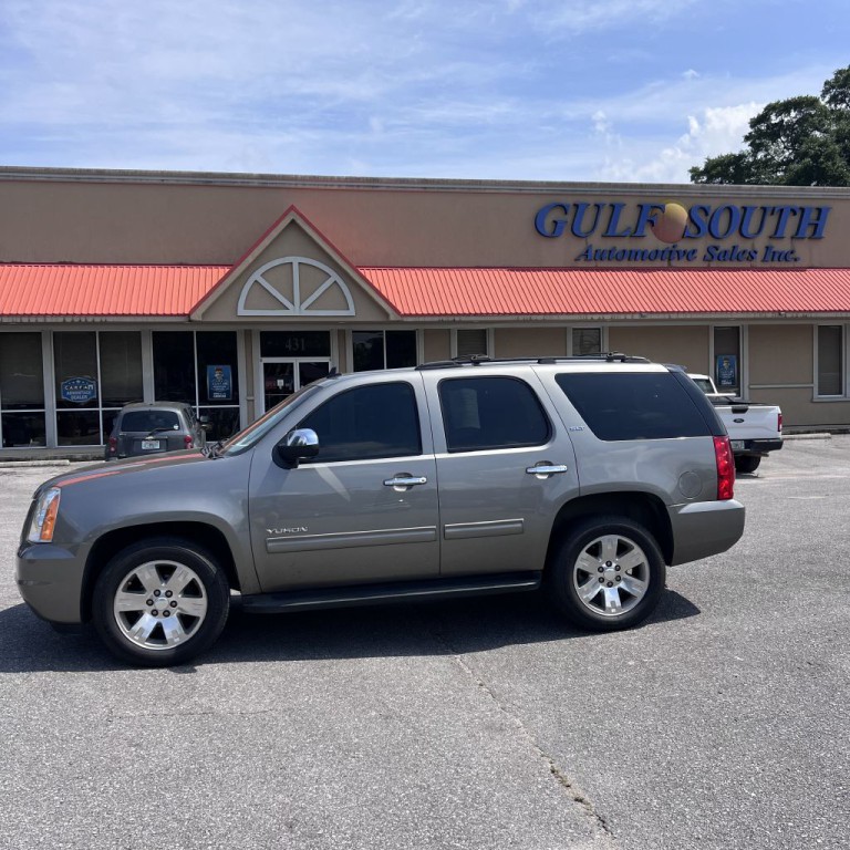 2012 GMC Yukon Image 1