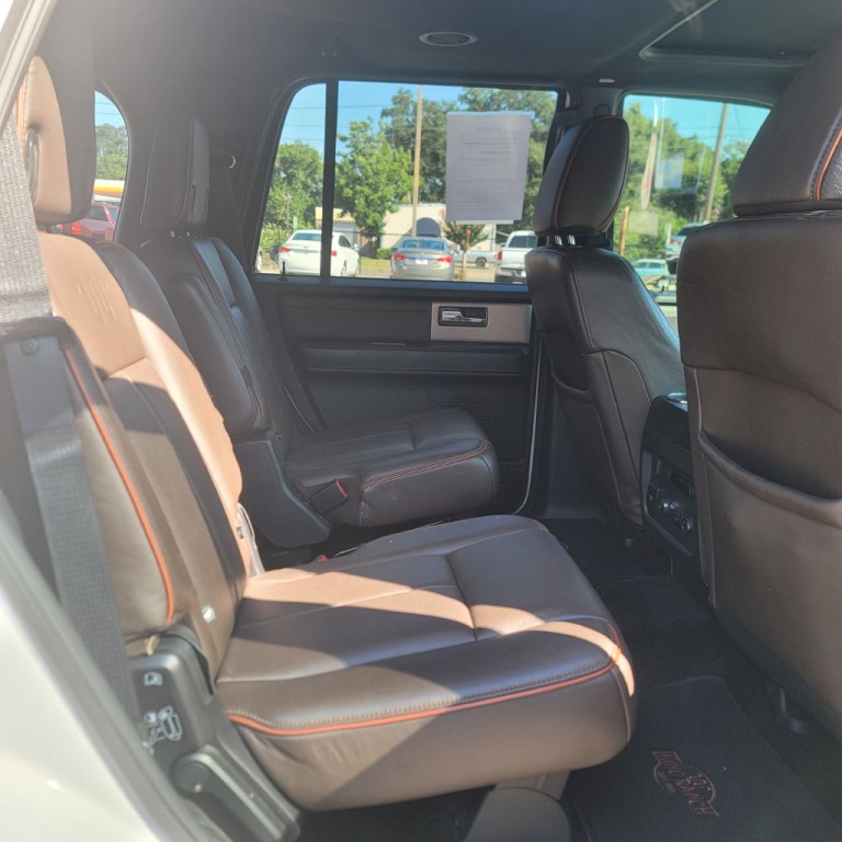 2017 Ford Expedition Image 7
