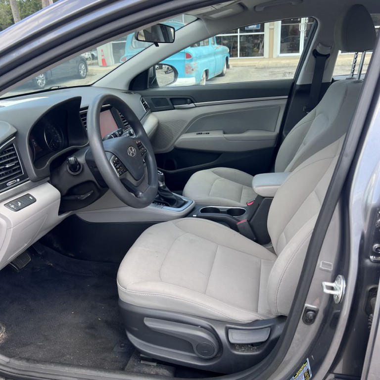 2018 Hyundai Elantra Image 5