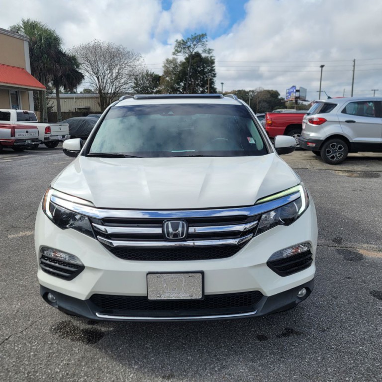 2017 Honda Pilot Image 2