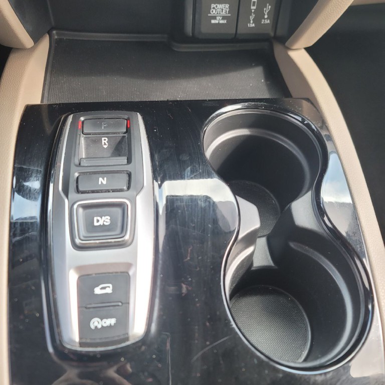 2017 Honda Pilot Image 8