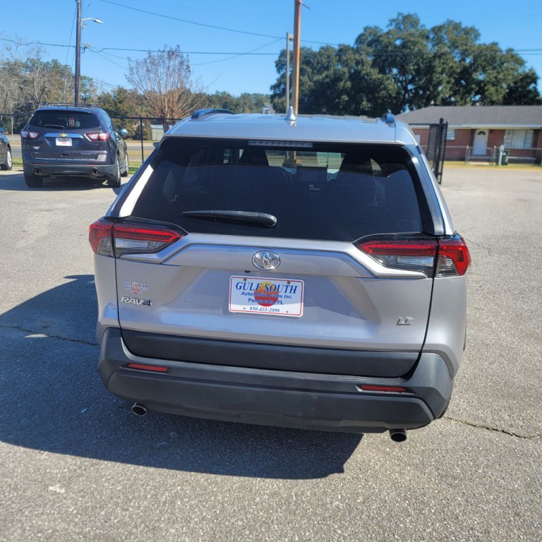 2019 Toyota Rav4 Image 3