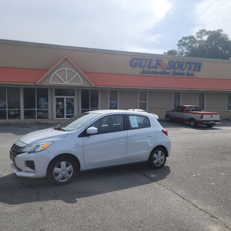 2024 Mitsubishi Mirage Image 1