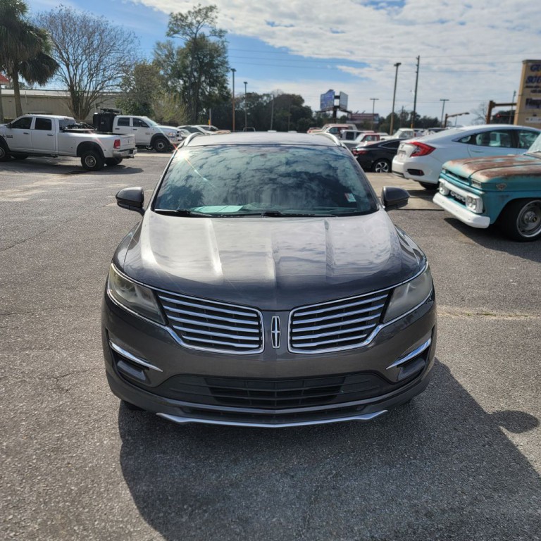 2017 Lincoln MKC Image 2