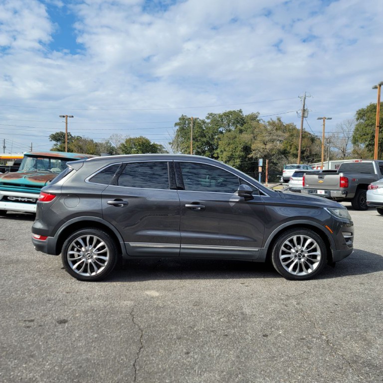 2017 Lincoln MKC Image 3