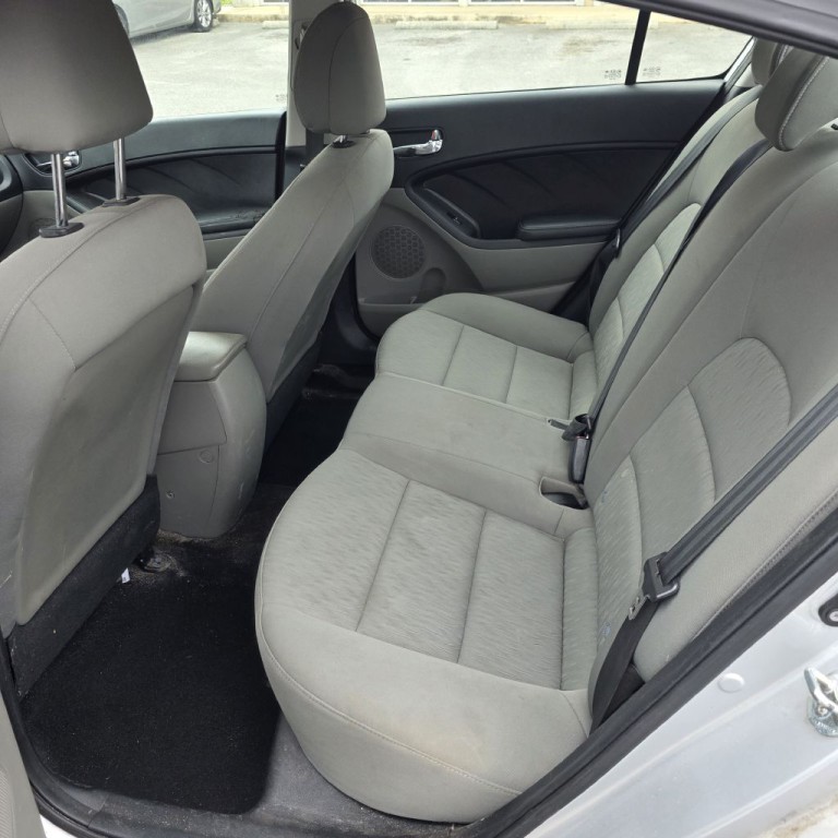 2015 Kia Forte Image 6