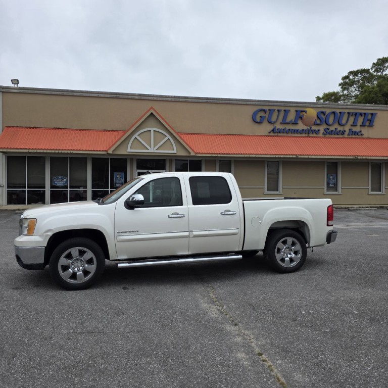 2011 GMC Sierra Image 1