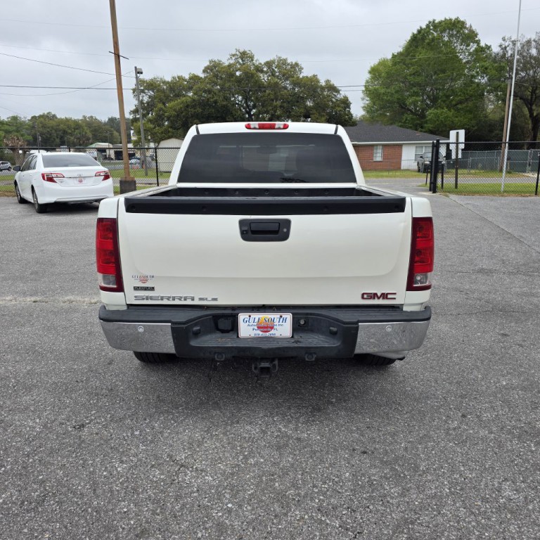 2011 GMC Sierra Image 4
