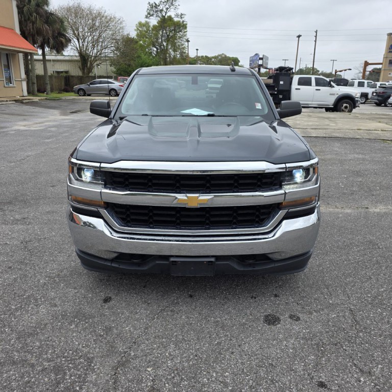 2017 Chevrolet Silverado 1500 Image 2