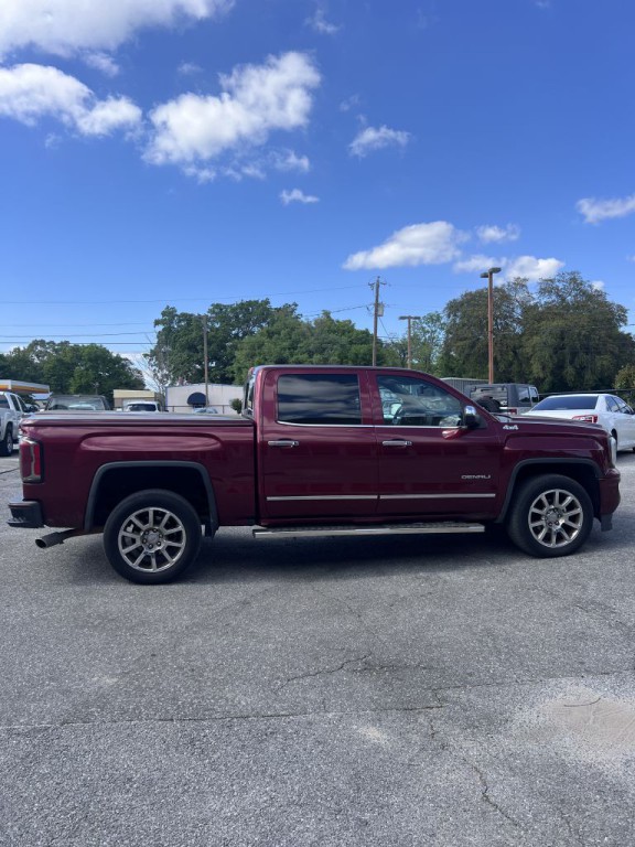 2017 GMC Sierra Image 2