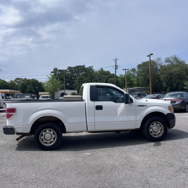 2011 Ford F-150 Image 2
