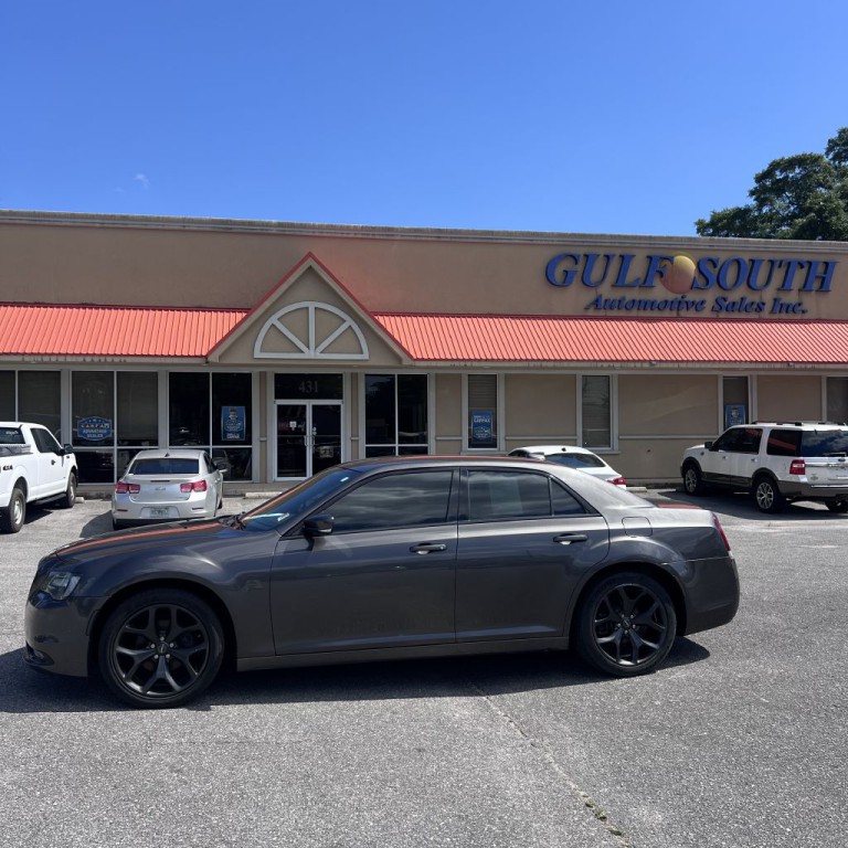 2021 Chrysler 300 Image 1