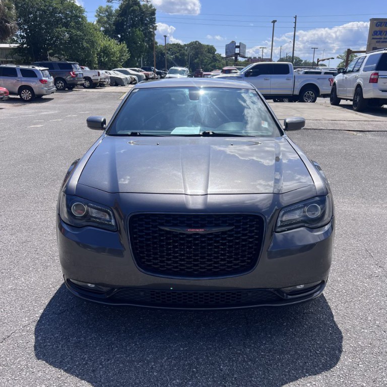 2021 Chrysler 300 Image 3