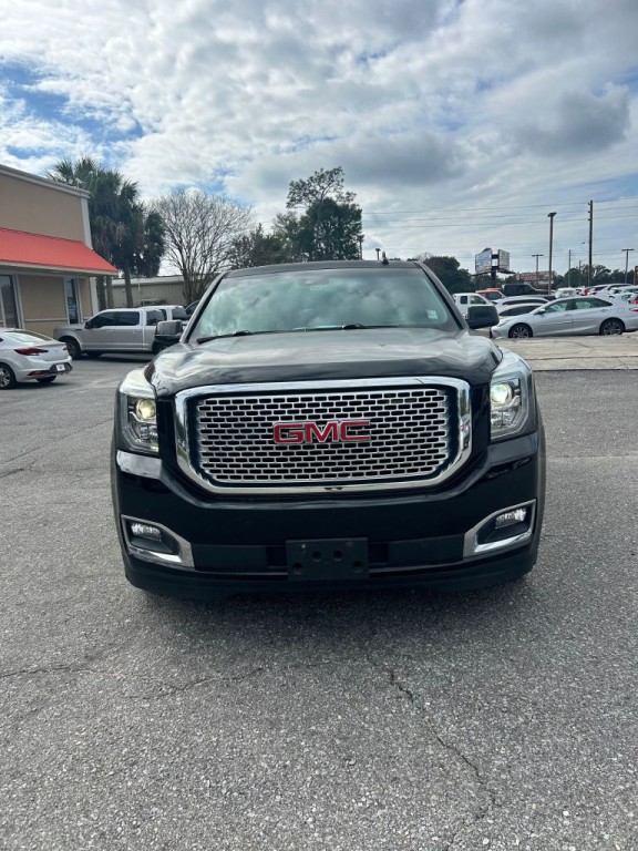 2016 GMC Yukon Image 2