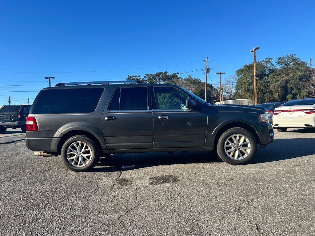 2017 Ford Expedition Image 2