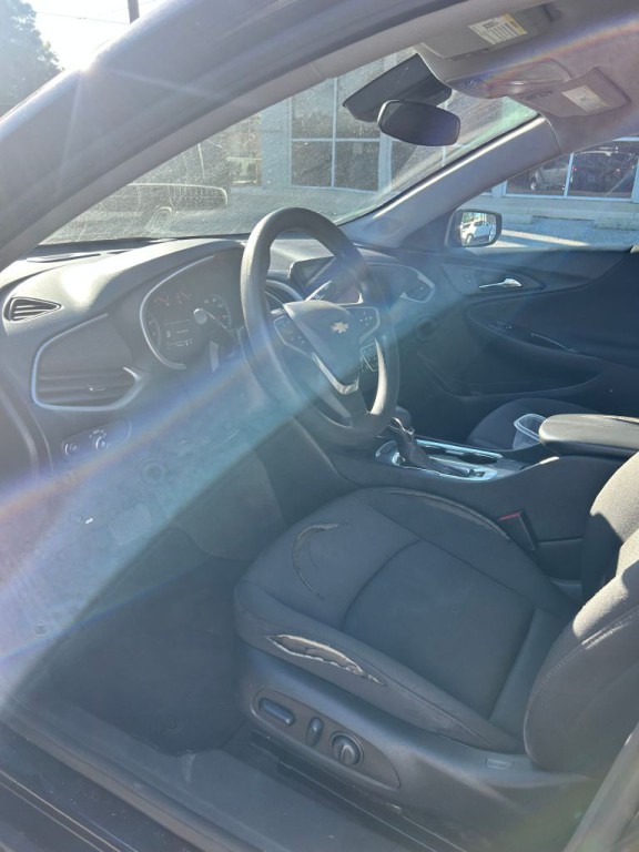 2023 Chevrolet Malibu Image 5