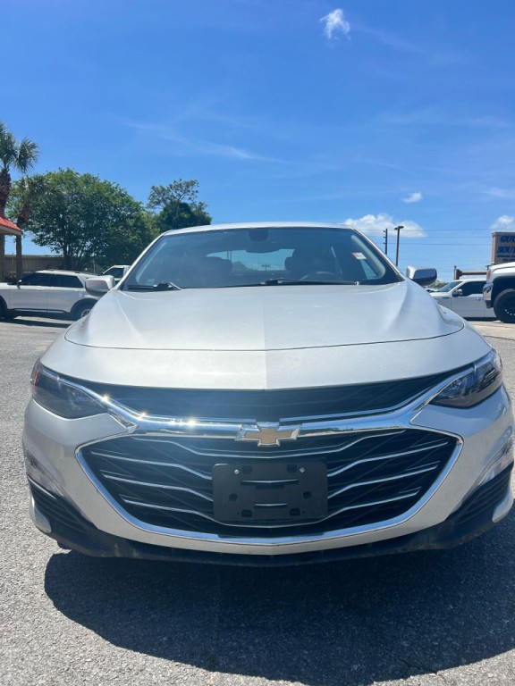 2022 Chevrolet Malibu Image 4
