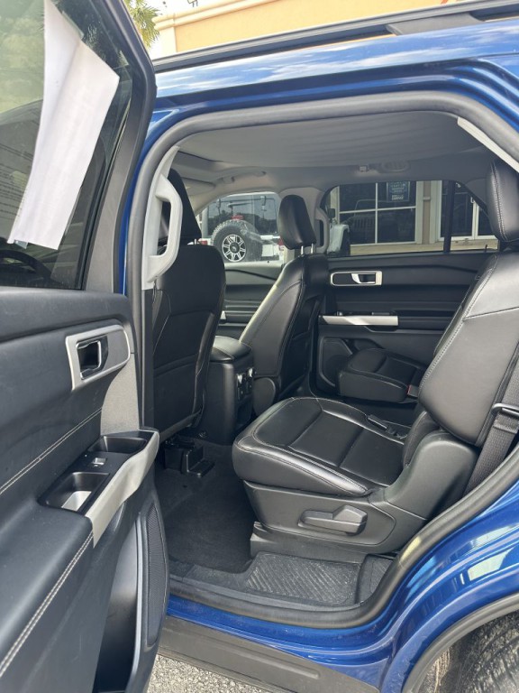 2021 Ford Explorer Image 6