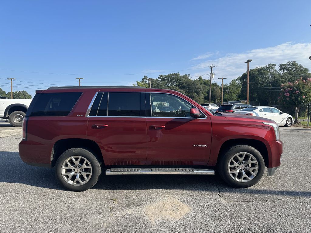 2017 GMC Yukon Image 2