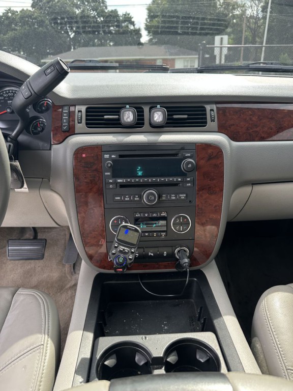 2013 Chevrolet Tahoe Image 8