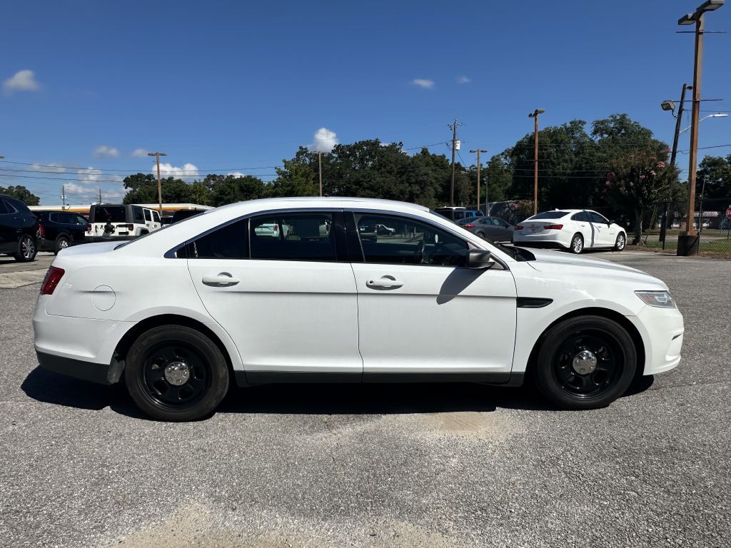 2019 Ford Taurus Image 2