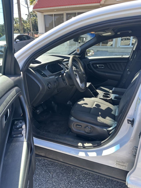 2019 Ford Taurus Image 5