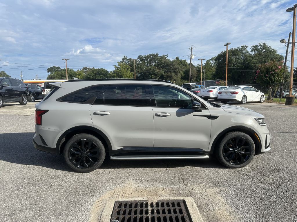 2022 Kia Sorento Image 2