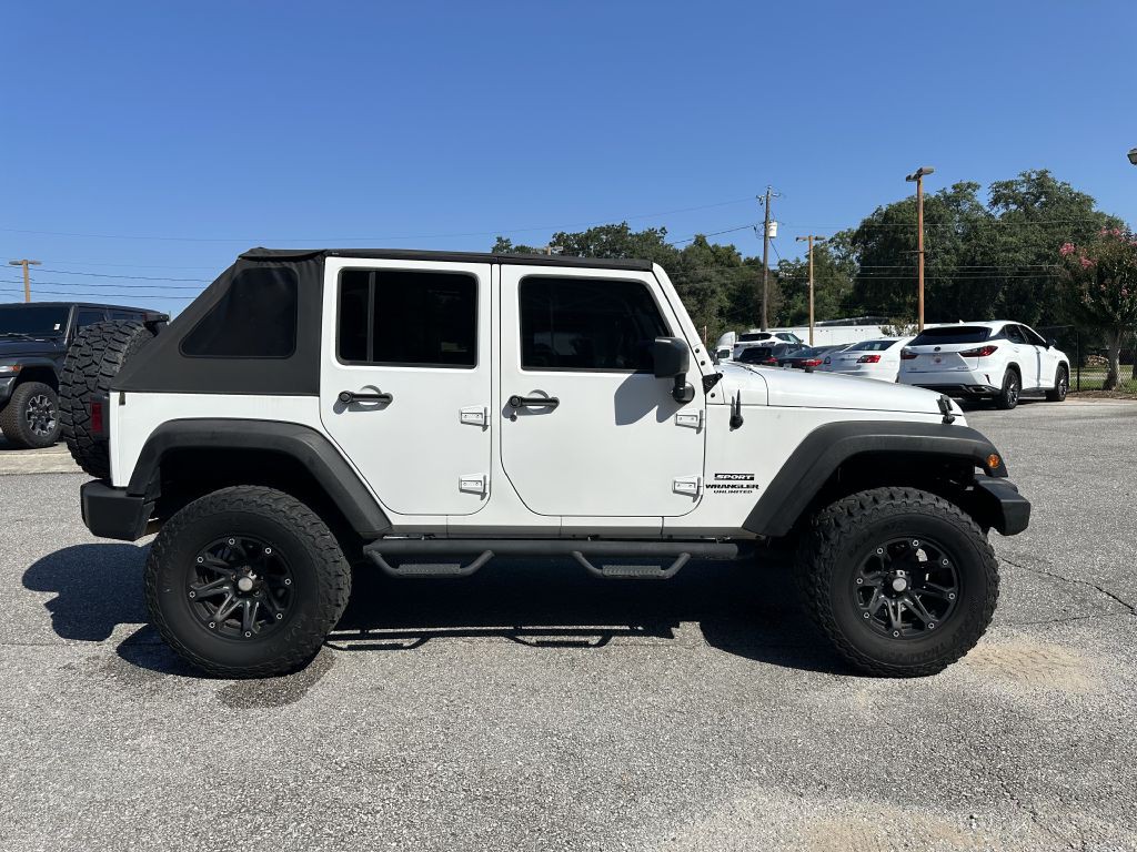 2016 Jeep Wrangler Unlimited Image 2