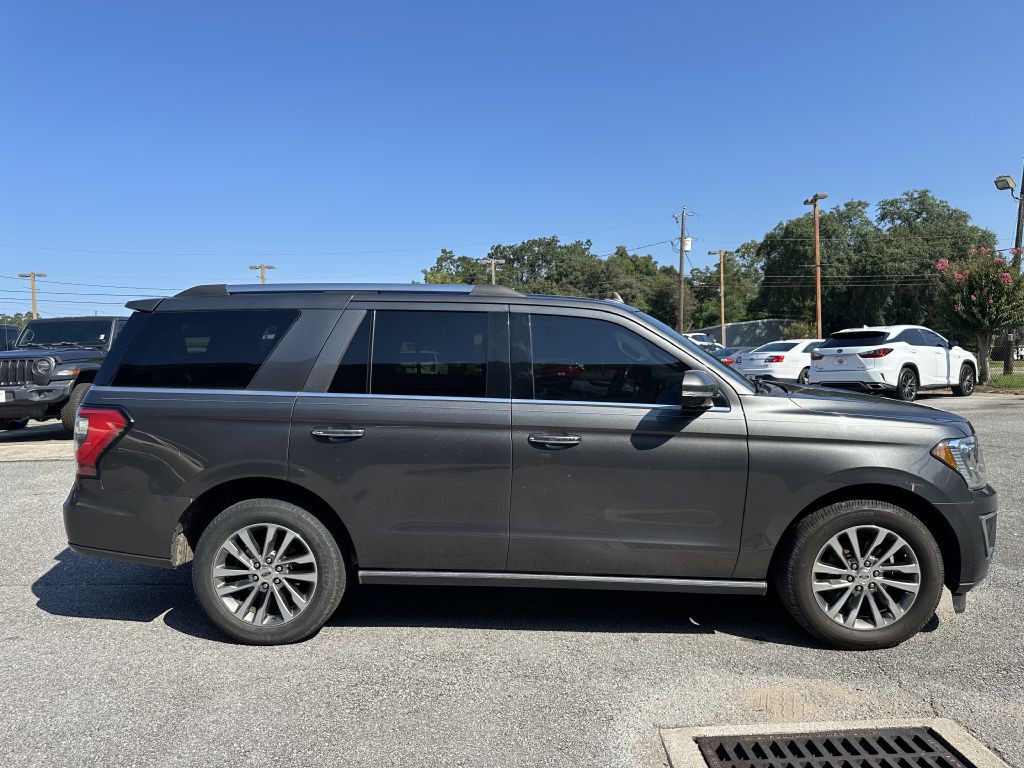 2018 Ford Expedition Image 2
