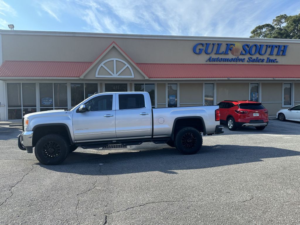 2015 GMC Sierra Image 1