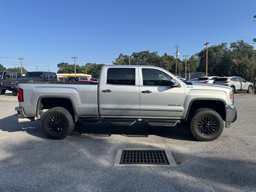2015 GMC Sierra Image 2