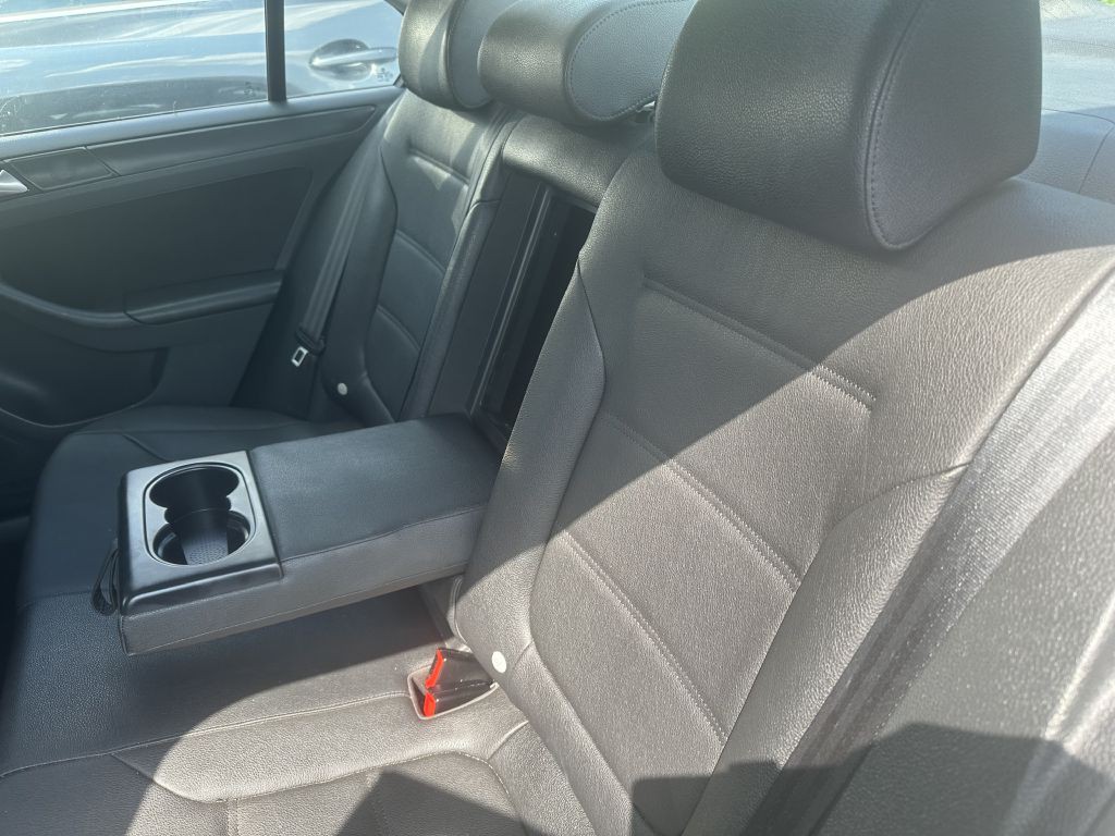 2012 Volkswagen Jetta Image 6