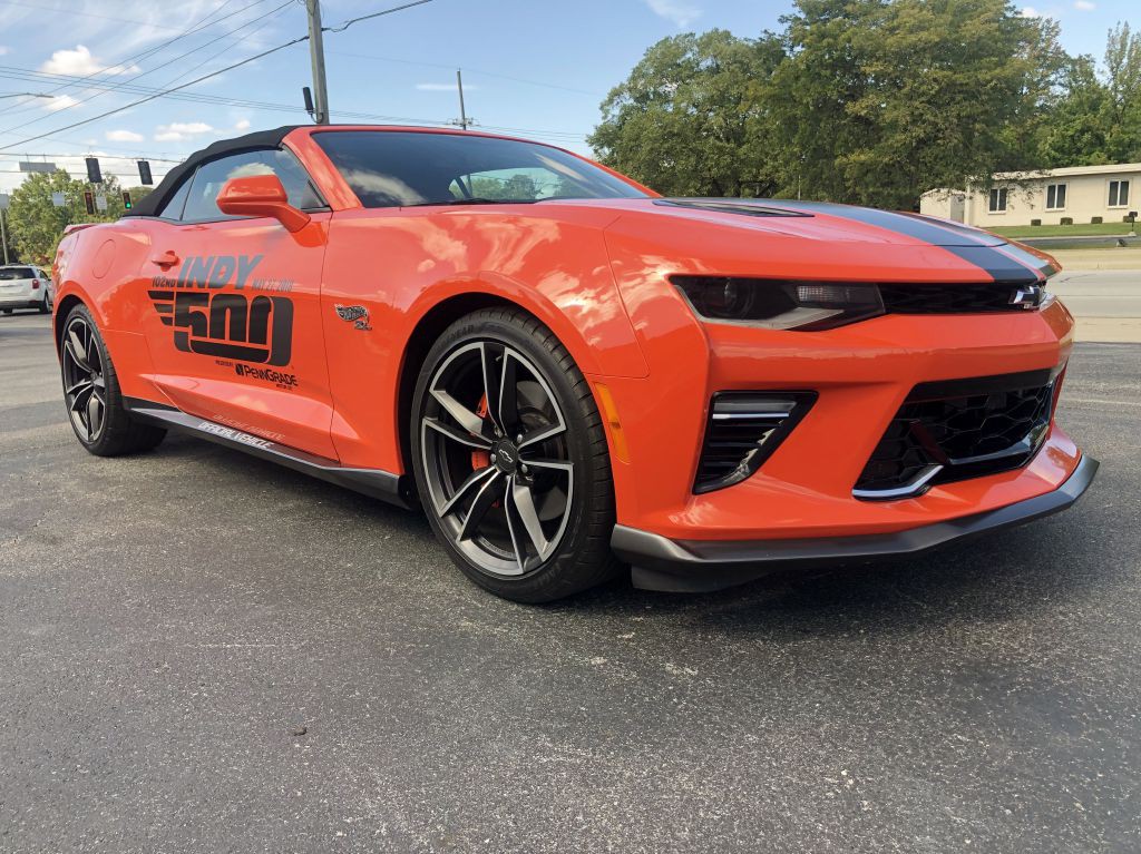 2018 Chevrolet Camaro Image 1