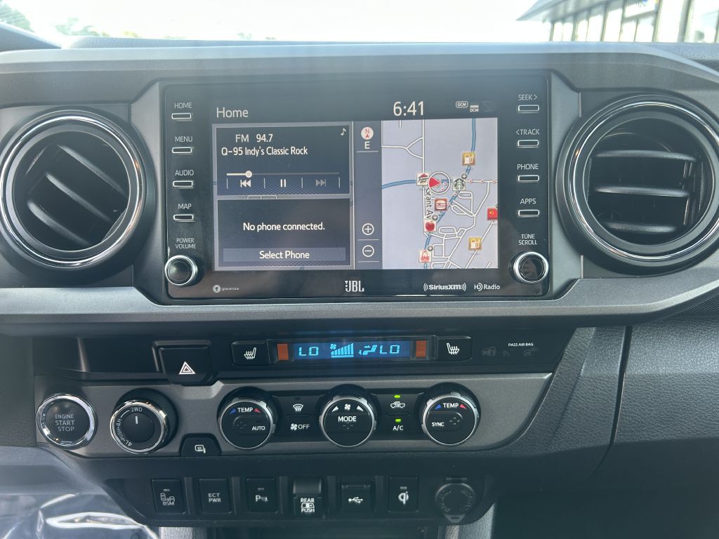 2021 Toyota Tacoma Image 17