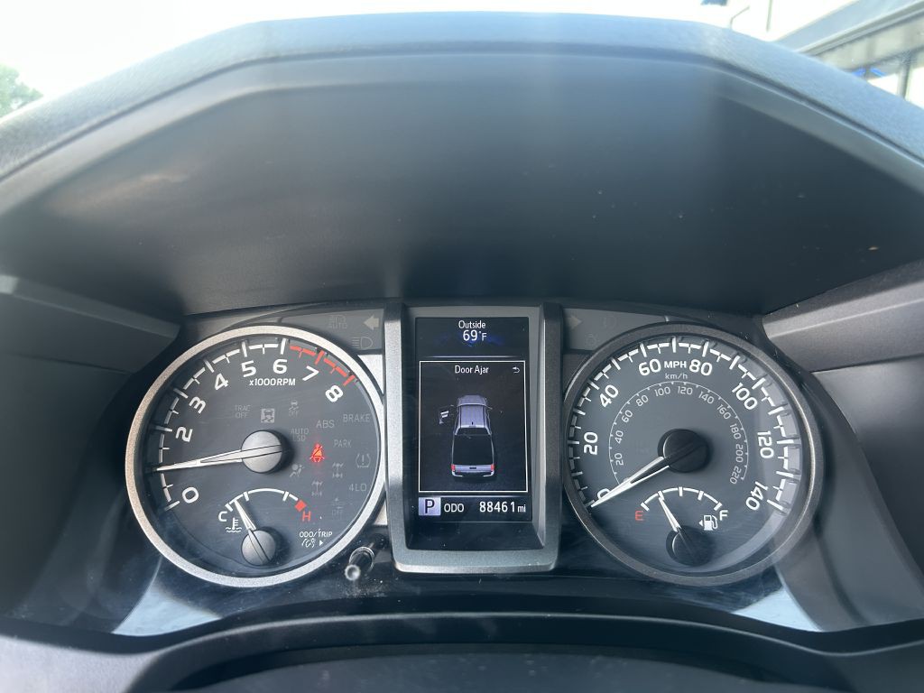 2021 Toyota Tacoma Image 19