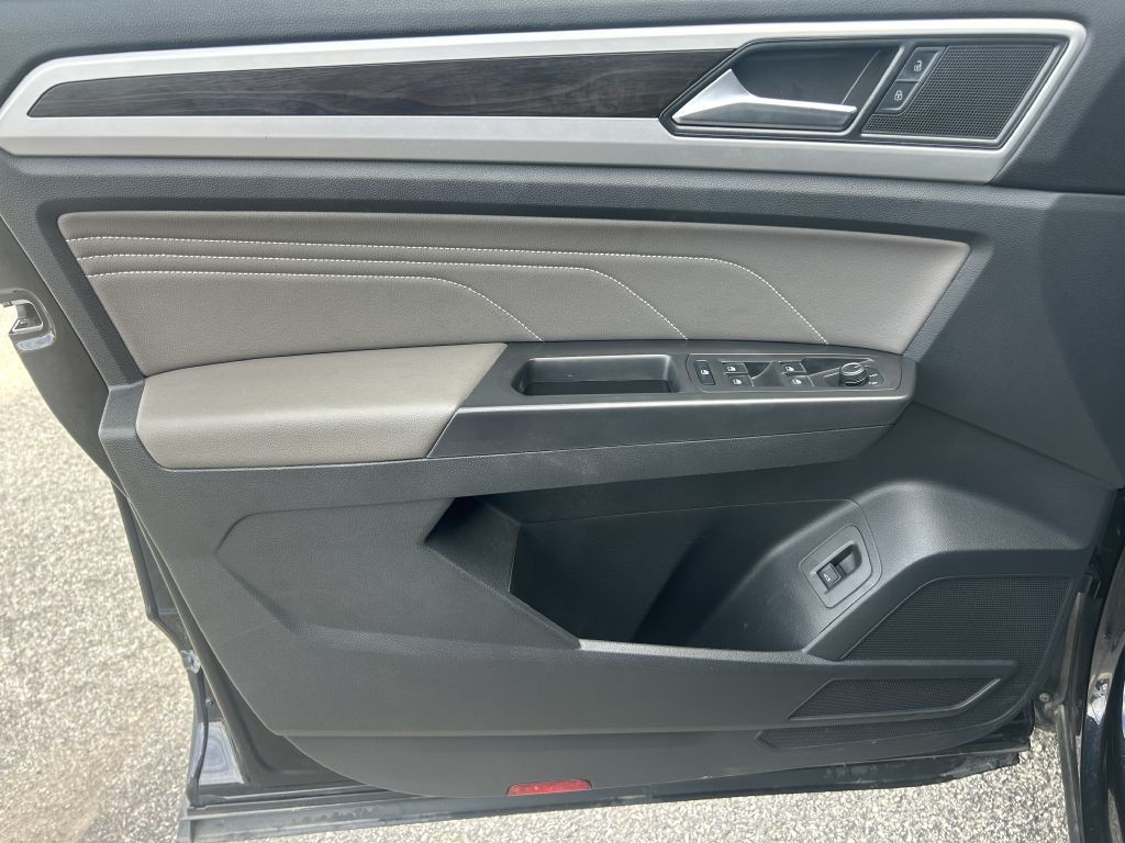 2023 Volkswagen Atlas Image 10