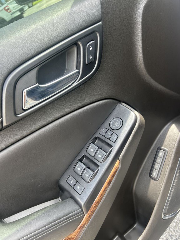 2017 Chevrolet Tahoe Image 11